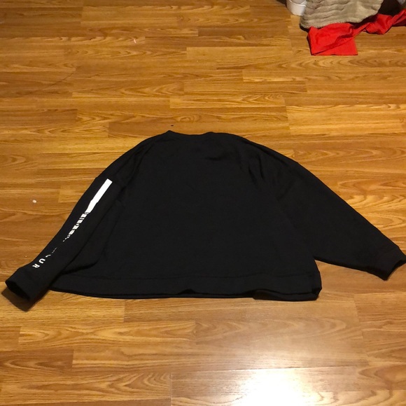 Under armor sweater - Picture 2 of 2